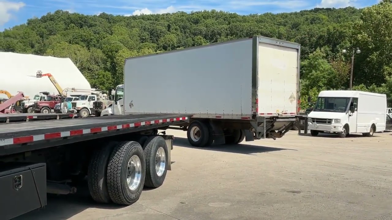 2015 HINO 268 BOX TRUCK For Sale