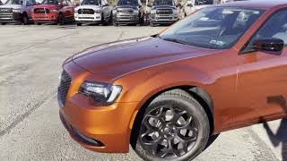 New COLOR for the 2020 Chrysler 300! Canyon Sunset | Quick Tour Victory Jeep Delmont Pa