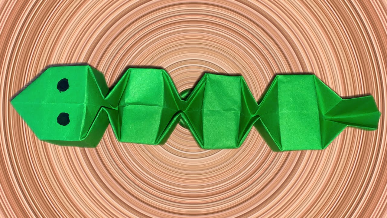 "Making a simple origami snake"