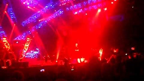 EXAMPLE THE O2 LONDON