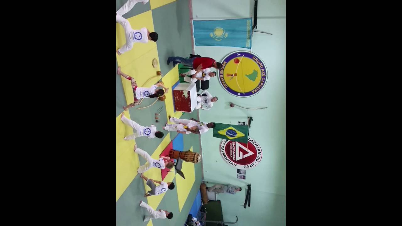 Axe! Экзамен по капоэйра.Mestre Eddie Murphy.Instructor Tartaruga.Instructor Parafuso.