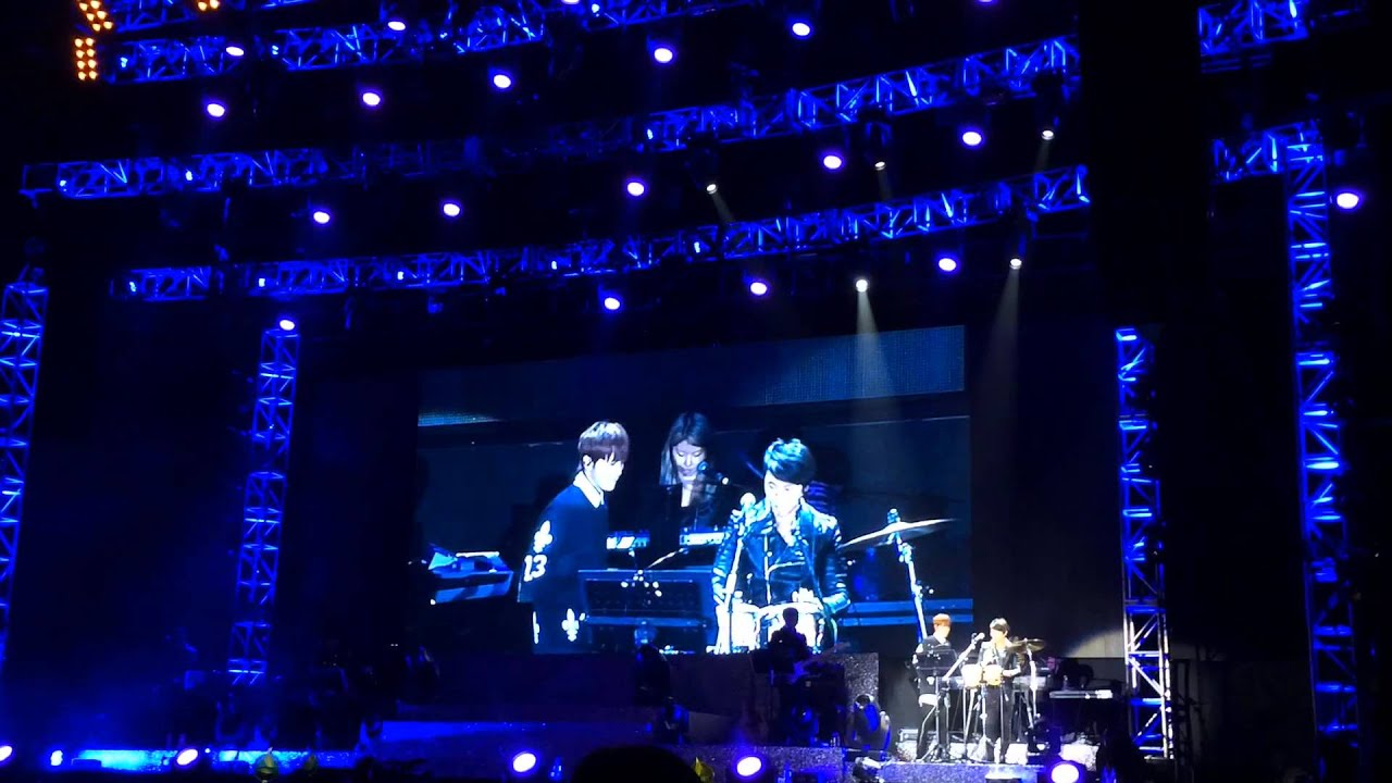 鬼打牆+鬼混+介紹樂手+玩具槍與玫瑰 - 黃鴻升愛進化世界巡迴演唱會香港站(8)