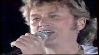 Johnny chante 'Le bon temps du rock'n'roll'(25.06.1993)