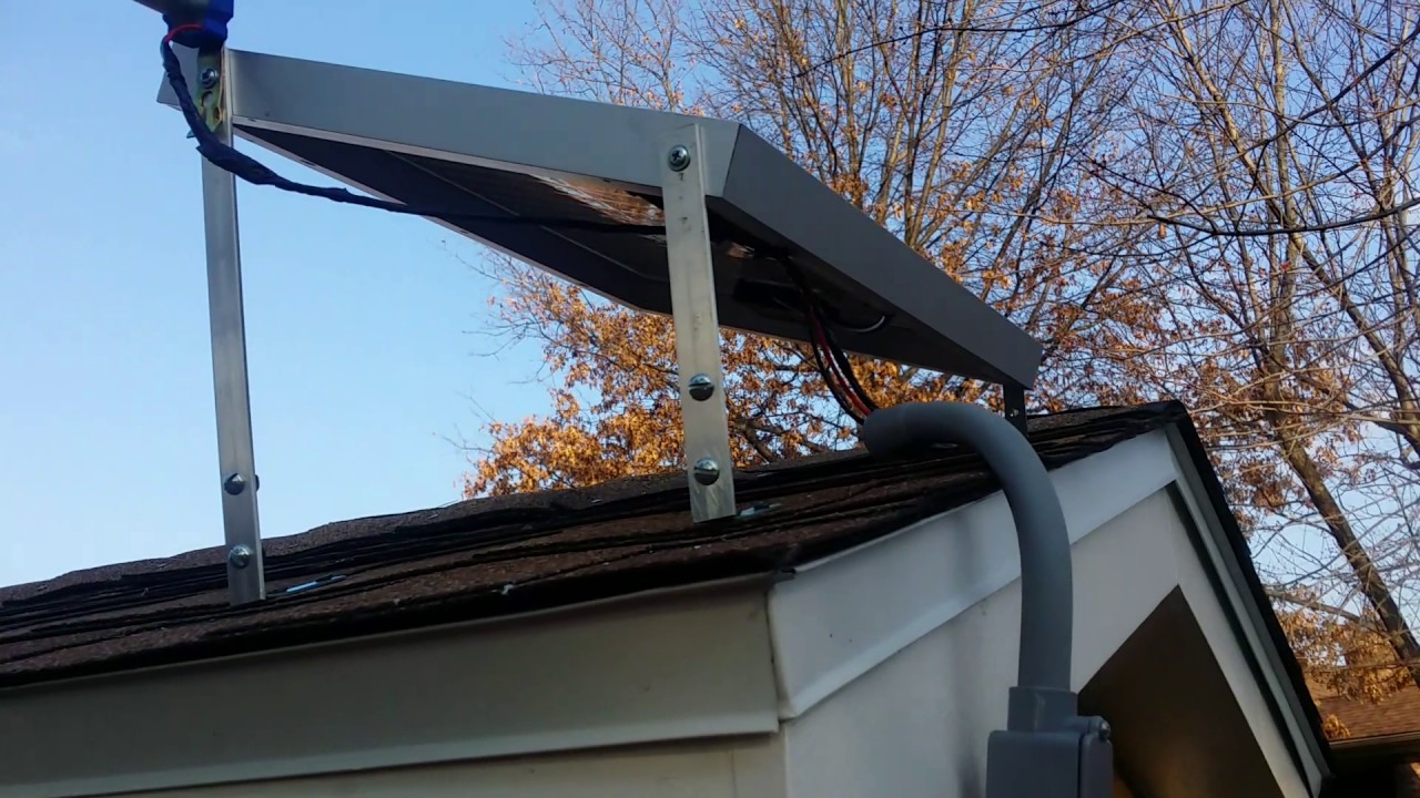 High tech Automatic solar chicken coop door mi - YouTube