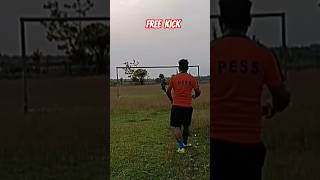 Free kick kese marte hai video #football #messi #soccer #goat #viralvideo #youtube #shorts #video