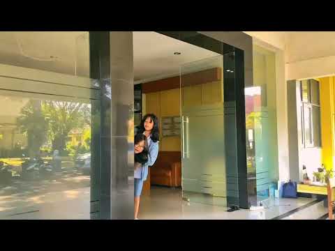 Dibalik seragam,Kelompok 4: Samuel,Dio,Atta,Adven, Aline,Canting DKV2