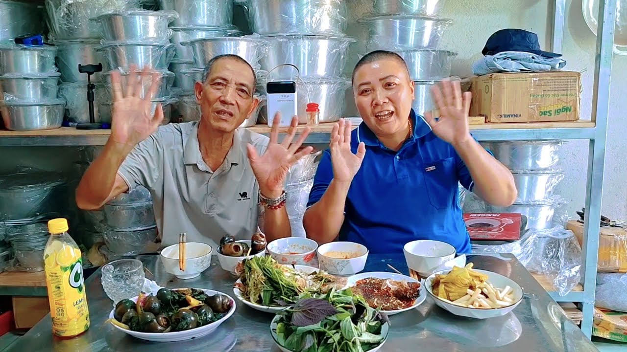 Bữa cơm gia đình hai Miên cá hấp ốc lácla nôt cá đô kho tộ mời cả nhà.,