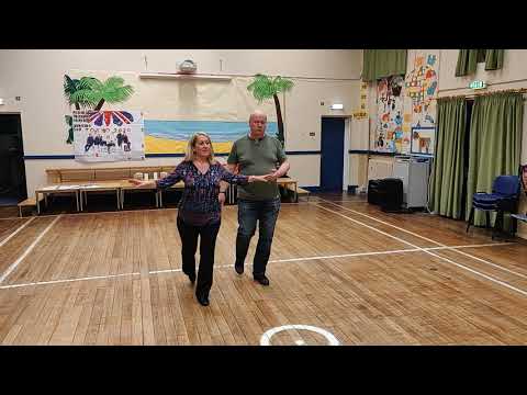 Sunshine Stroll Sequence Dance to Music