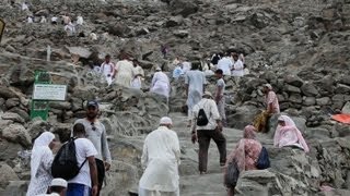 Muslim Pilgrims Visit Mountain Of Light Ahead Of Hajj