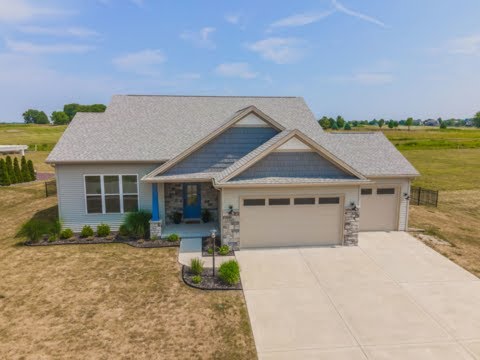 3405 Carrington Ln, Bloomington, IL home video tour