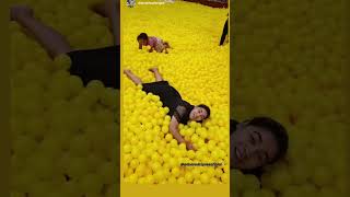 Brincadeira De Criança. Brincando Com Minha Filha Laura Adriele.