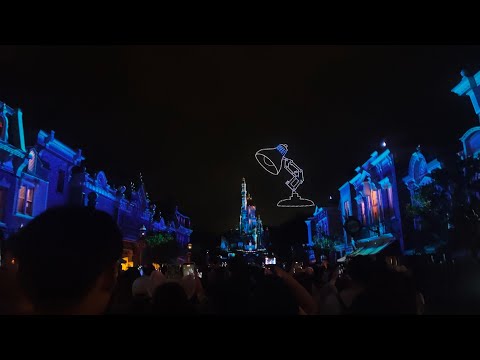 [LUXO JR SUMMER DRONE SHOW VLOG] Hong Kong Disneyland Pixar Pals Spectacular