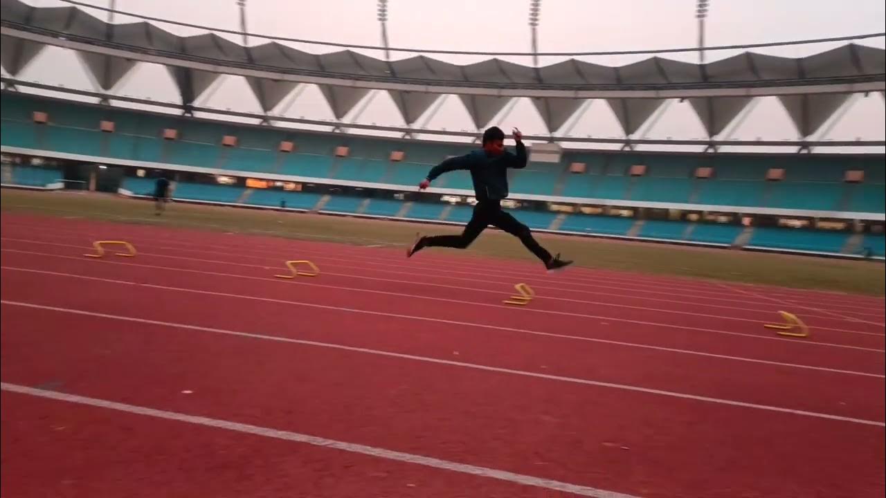 long strides for 100m bounding (frequency + stride length=speed