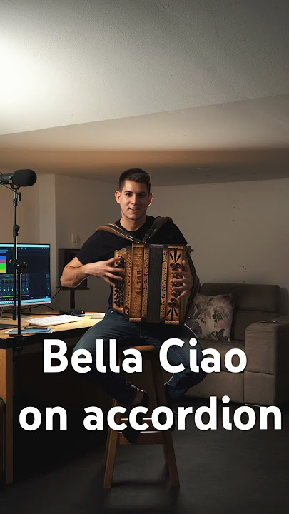 Bella Ciao - Italy 🇮🇹 #accordion #musician #studio #italiancove #accordionist
