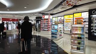 Gatwick duty free just opened after drone scare Christmas 2018
