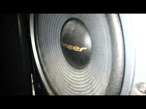 Pioneer CS-7070 bass test