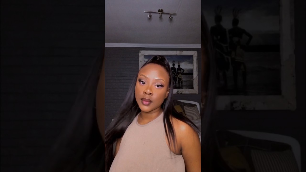 Super easy half up half down ponytail. It was only R40!!!✨