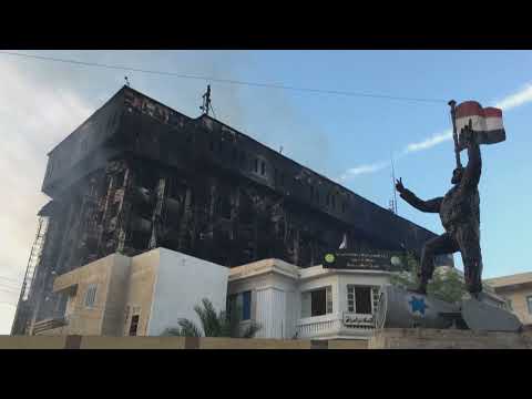 Cerca de medio centenar de heridos en enorme incendio en cuartel de Egipto
