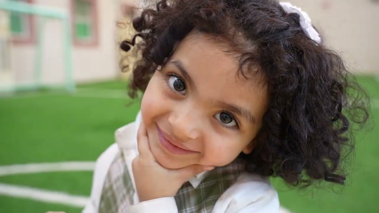 مبادرة بسمة حياة تنفيذ المرحلة المتوسطة بنات  بمناسبة اليوم العالمي للطفل