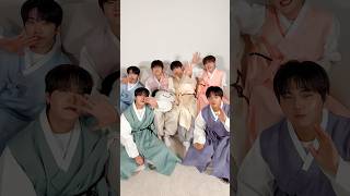 I like to Eat, Eat, Eat ❛ڡ❛ #TheKingDom #더킹덤 #TKD #shorts