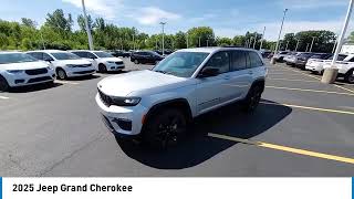 2025 Jeep Grand Cherokee near me Chicago Shorewood IL J25120 J25120