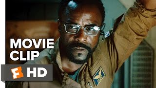 Life Movie CLIP - Malfunction (2017) - Ryan Reynolds Movie