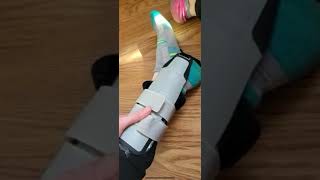 Mismatch socks and aircast