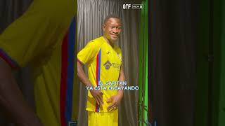 Djeneral Simplemente Desprende 𝗔𝗨𝗥𝗔