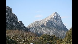 Places to see in ( Montpellier - France ) Pic St Loup