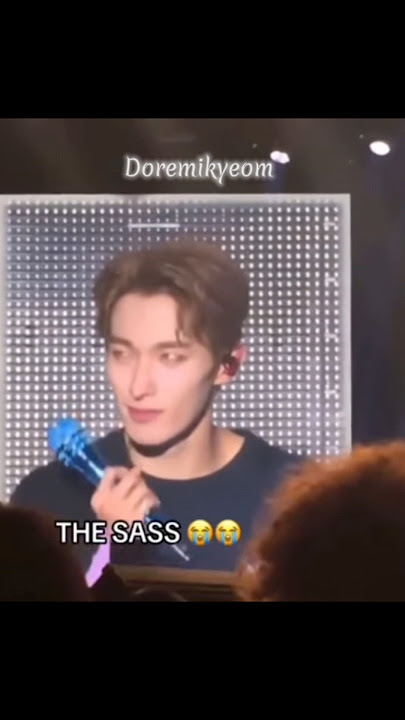 [SEVENTEEN] DK's side eyes 😆 #svt #shorts #dk #seventeen #fyp #dokyeom #bss