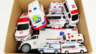 救急車のミニカー走る！緊急走行！サイレン鳴る☆ Ambulance minicar runs in an emergency with sirens sounding!