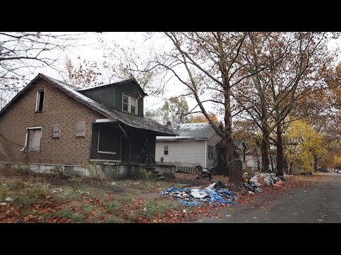 DETROIT NEIGHBORHOODS CONTINUE TO DETERIORATE