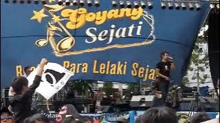 D’MORGEN LIVE PERFORM HATI YANG TERSAKITI