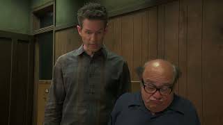 Always Sunny - Dennis Can't Smell The Skins