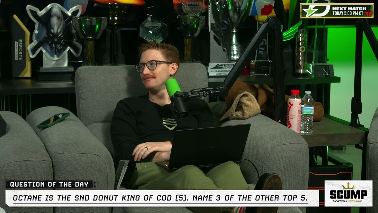 Scump and Methodz React to Octane Being a King of Donuts in Professional CoD!