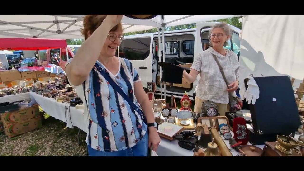 Ādaži krāmu tirgus . Adazi flea market. Адажи  барахолка.
