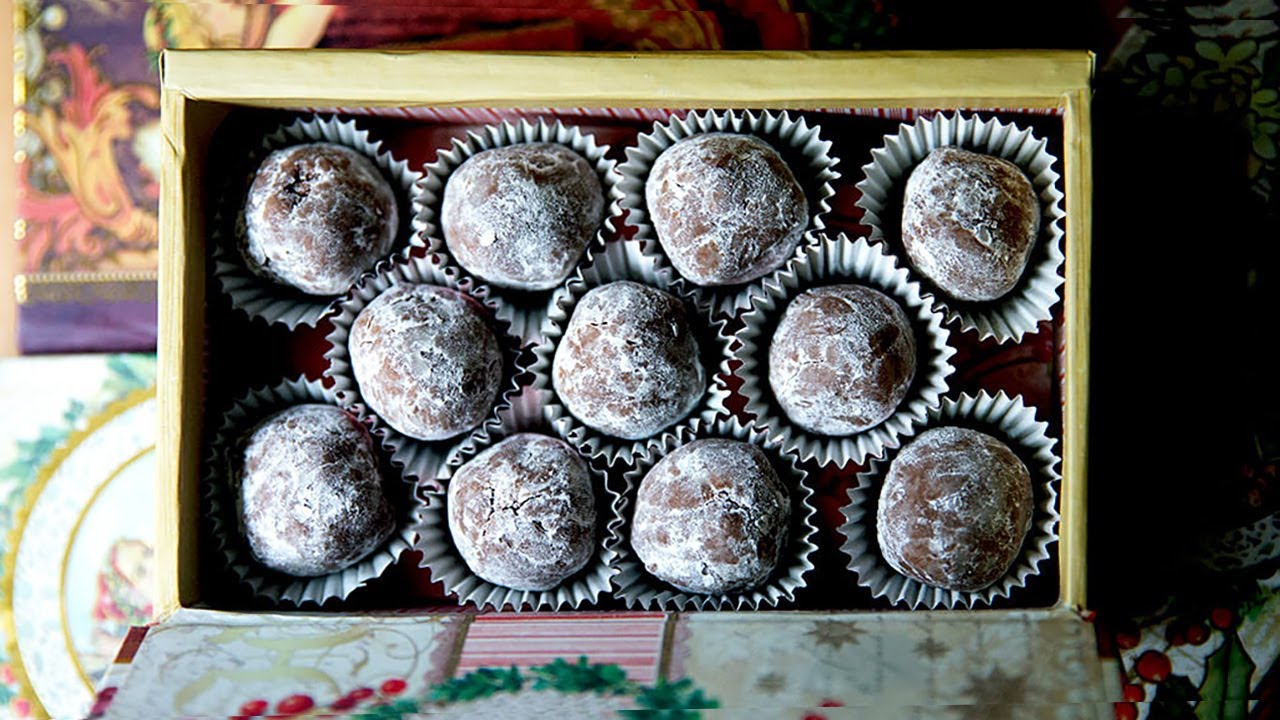 Pecan Bourbon Balls - Cooking With Carlee