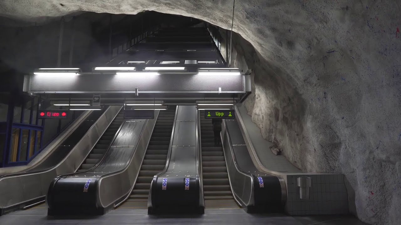 Sweden, Subway night ride from Stadshagen to Fridhemsplan