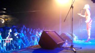 Video thumbnail of "Jelena Rozga - Cirkus (Live Nedelisce 05/01/2014)"