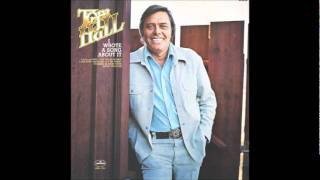 Tom T. Hall - It Rained In Every Town Except Paducah chords