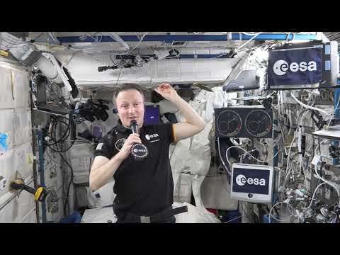 ESA Astronaut Matthias Maurer on His Upcoming Spacewalk | Cosmic Kiss