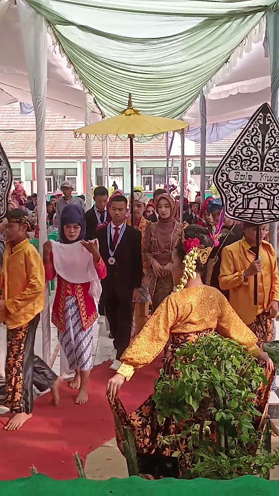 upacara adat sunda #perpisahan sekolah #paturay tineung #smpn2kalijati