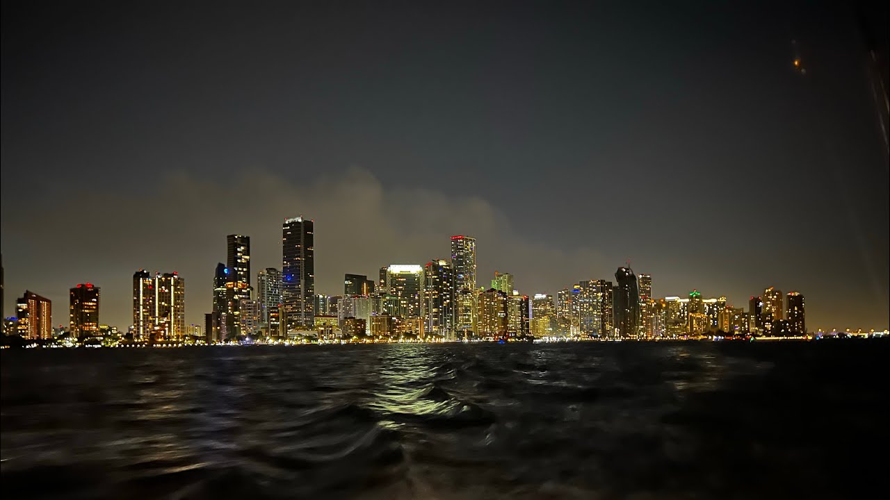 Boating around Miami intracoastal 🚤 Miami Downtown 🏙 Haulover