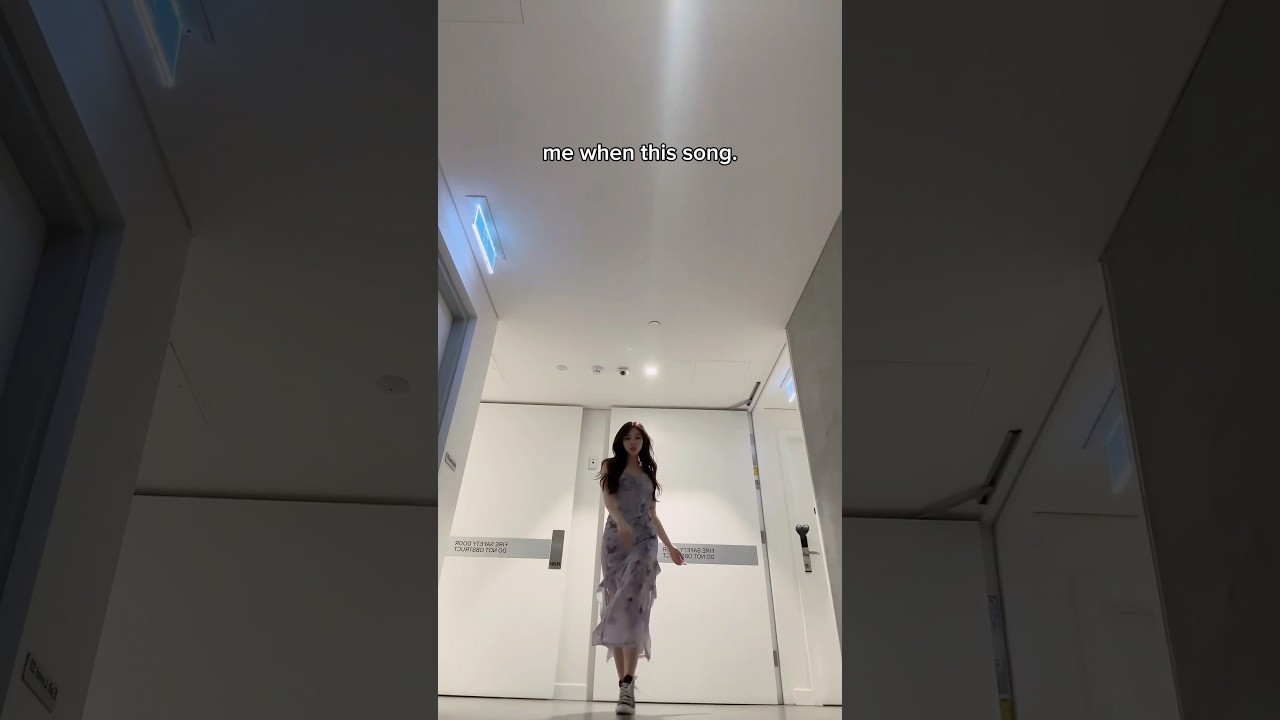 2025 but I’m back in 2014 when this song plays 