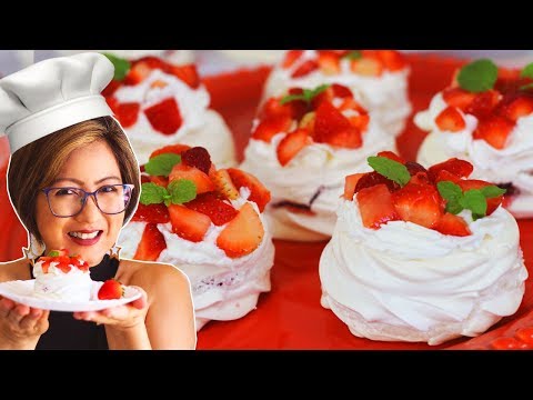 Vídeo: Como Fazer Pavlova Com Morangos Para A Sobremesa