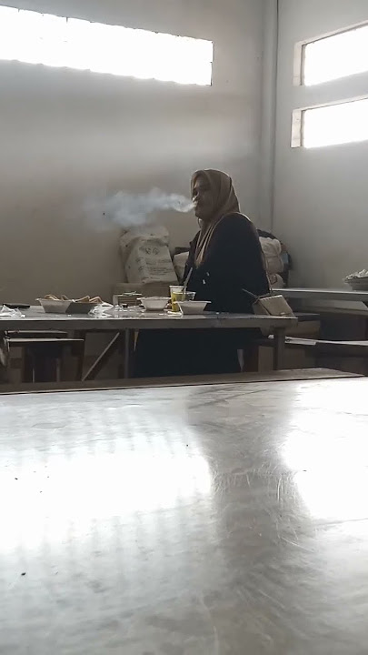 Jikalau sudah #kecanduan #merokok,tidak kenal #usia #wanita & #pria...π¬π¬π¬ #shorts #video