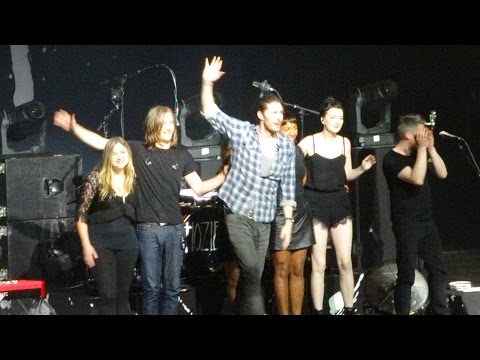 hozier-finale--work-song--live-in-detroit-meadow-brook-music-festival-2015-07-29