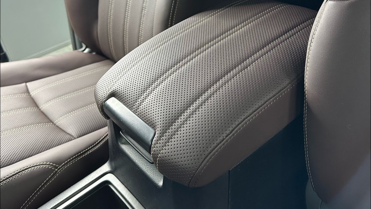 Пошив сидений Севастополь. Салон Land Cruiser - YouTube