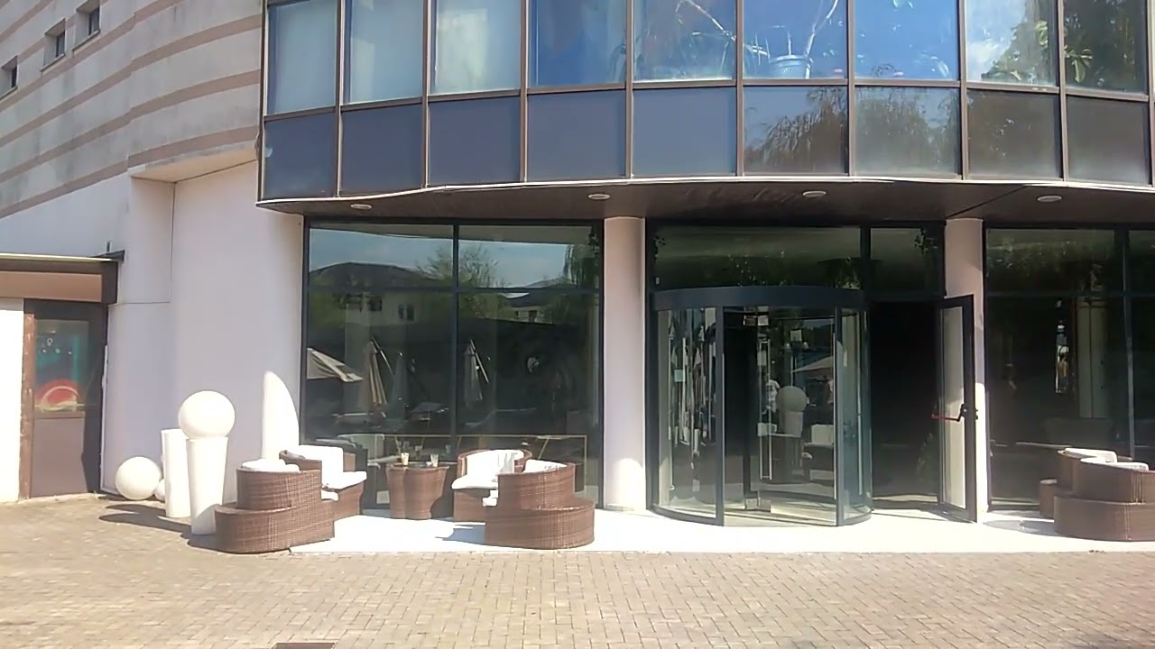 Magic pool Trivale, Pitești