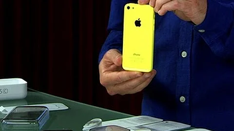 Unboxing the Apple iPhone 5C